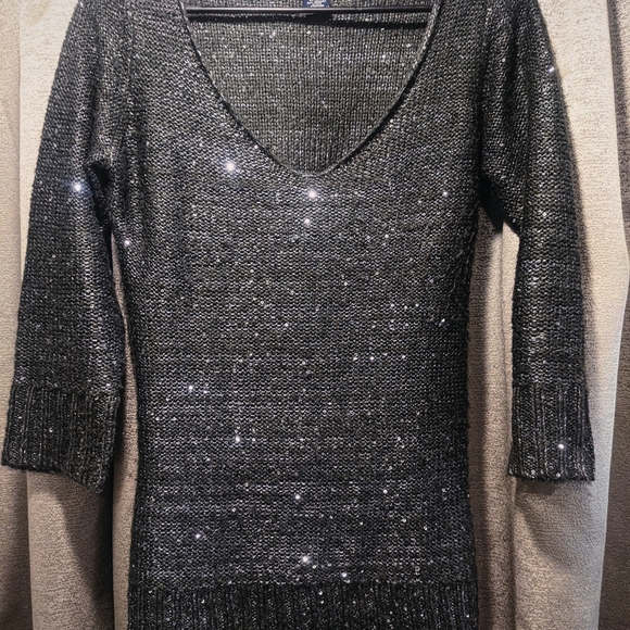 Max Edition Shimmer Pullover - Picture 2 of 5